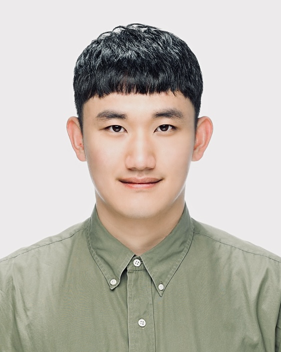 인문대학 부학생회장 윤예찬