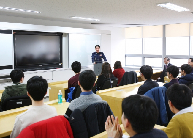 최차규 공군참모총장 아주대 방문 (2015.2.10)